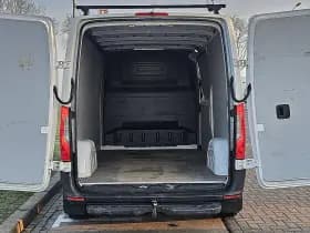 Mercedes-Benz Sprinter thumbnail 11