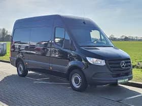 Mercedes-Benz Sprinter thumbnail 4