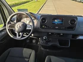 Mercedes-Benz Sprinter thumbnail 7