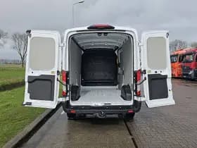 Ford Transit thumbnail 10