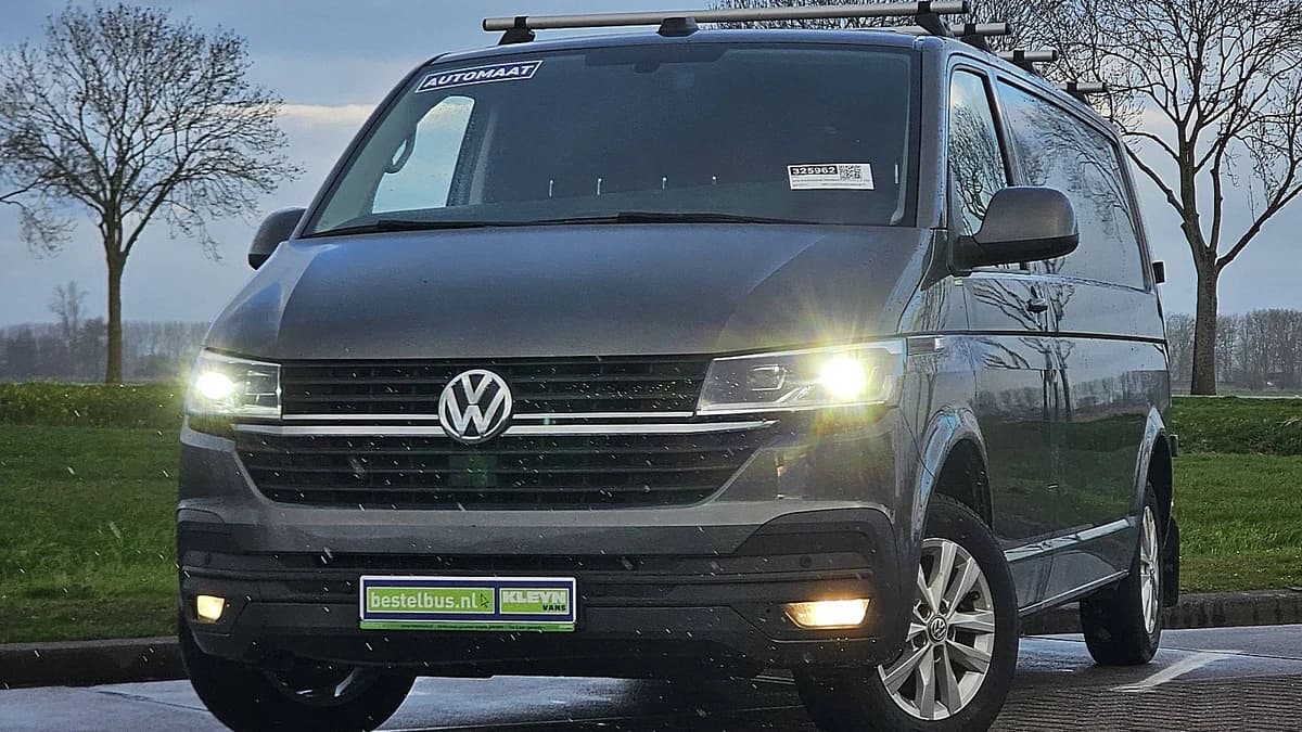 Volkswagen Transporter — foto 1