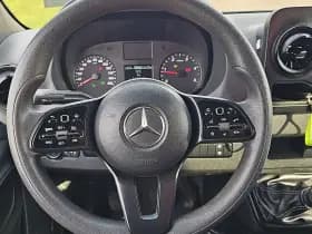 Mercedes-Benz Sprinter thumbnail 11