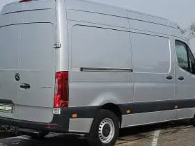 Mercedes-Benz Sprinter thumbnail 3