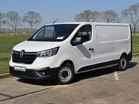 Renault Trafic thumbnail 2