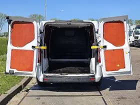 Ford Transit thumbnail 12