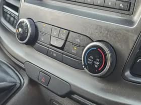 Ford Transit thumbnail 9