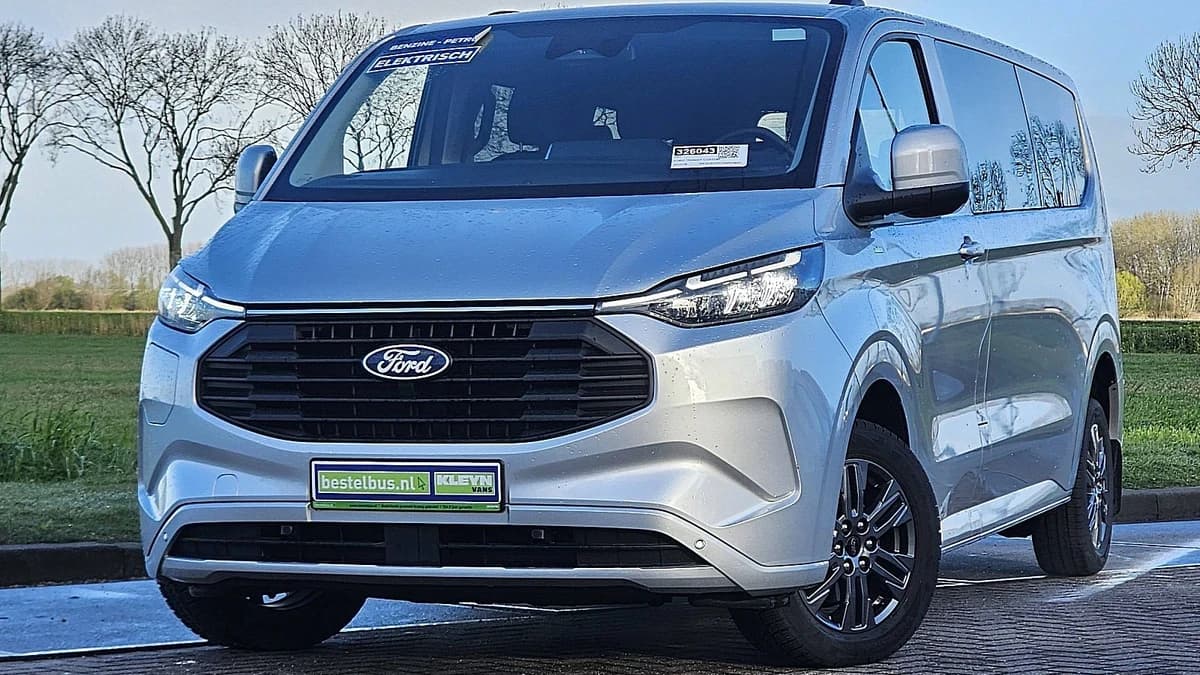 Ford Transit — foto 1