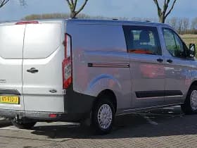 Ford Transit thumbnail 3