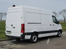 Mercedes-Benz Sprinter thumbnail 3