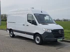 Mercedes-Benz Sprinter thumbnail 4