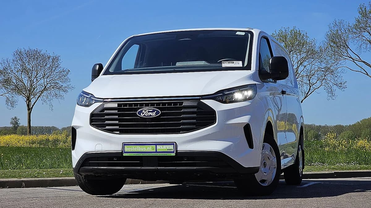 Ford Transit — foto 1