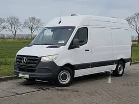 Mercedes-Benz Sprinter thumbnail 2