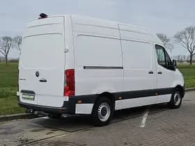 Mercedes-Benz Sprinter thumbnail 3