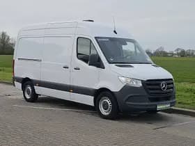 Mercedes-Benz Sprinter thumbnail 4