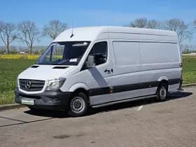 Mercedes-Benz Sprinter thumbnail 2