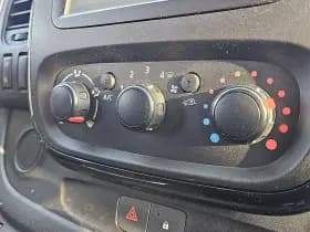 Opel Vivaro thumbnail 9