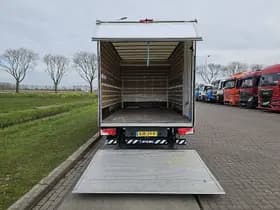 Mercedes-Benz Sprinter thumbnail 12