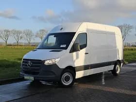 Mercedes-Benz Sprinter thumbnail 2