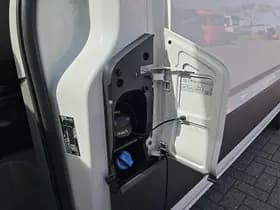 Volkswagen Crafter thumbnail 19