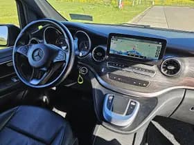 Mercedes-Benz Eqv thumbnail 7