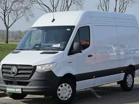 Mercedes-Benz Esprinter thumbnail 2