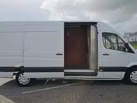 Mercedes-Benz Sprinter thumbnail 12