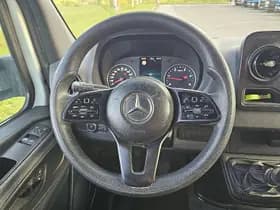 Mercedes-Benz Sprinter thumbnail 11