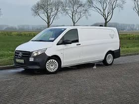 Mercedes-Benz Vito thumbnail 2
