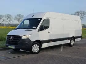 Mercedes-Benz Sprinter thumbnail 2