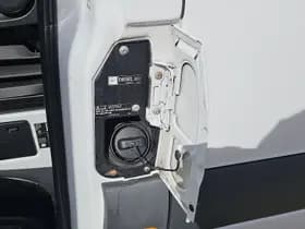 Mercedes-Benz Sprinter thumbnail 17