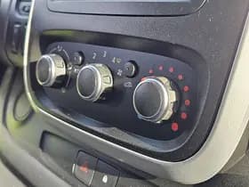 Renault Trafic thumbnail 9