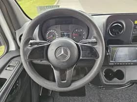 Mercedes-Benz Sprinter thumbnail 9