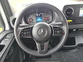 Mercedes-Benz Sprinter thumbnail 11