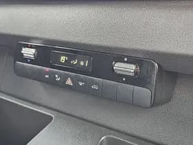 Mercedes-Benz Sprinter thumbnail 9