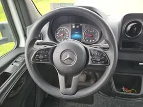 Mercedes-Benz Sprinter thumbnail 11