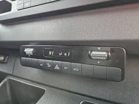 Mercedes-Benz Sprinter thumbnail 9