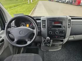 Mercedes-Benz Sprinter thumbnail 7