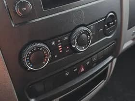 Mercedes-Benz Sprinter thumbnail 9