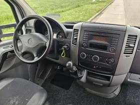 Mercedes-Benz Sprinter thumbnail 7