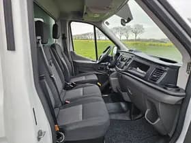 Ford Transit thumbnail 6