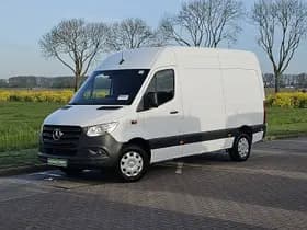 Mercedes-Benz Sprinter thumbnail 2