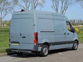 Mercedes-Benz Sprinter thumbnail 3