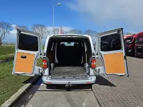 Volkswagen Transporter thumbnail 10