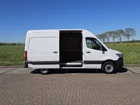 Mercedes-Benz Sprinter thumbnail 11