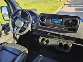 Mercedes-Benz Sprinter thumbnail 7