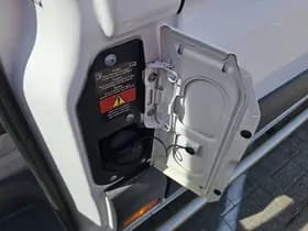 Mercedes-Benz Sprinter thumbnail 12