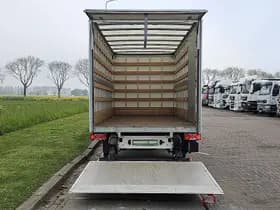 Volkswagen Crafter thumbnail 12