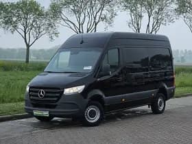 Mercedes-Benz Sprinter thumbnail 2