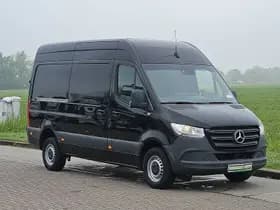 Mercedes-Benz Sprinter thumbnail 4