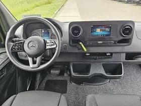 Mercedes-Benz Sprinter thumbnail 7